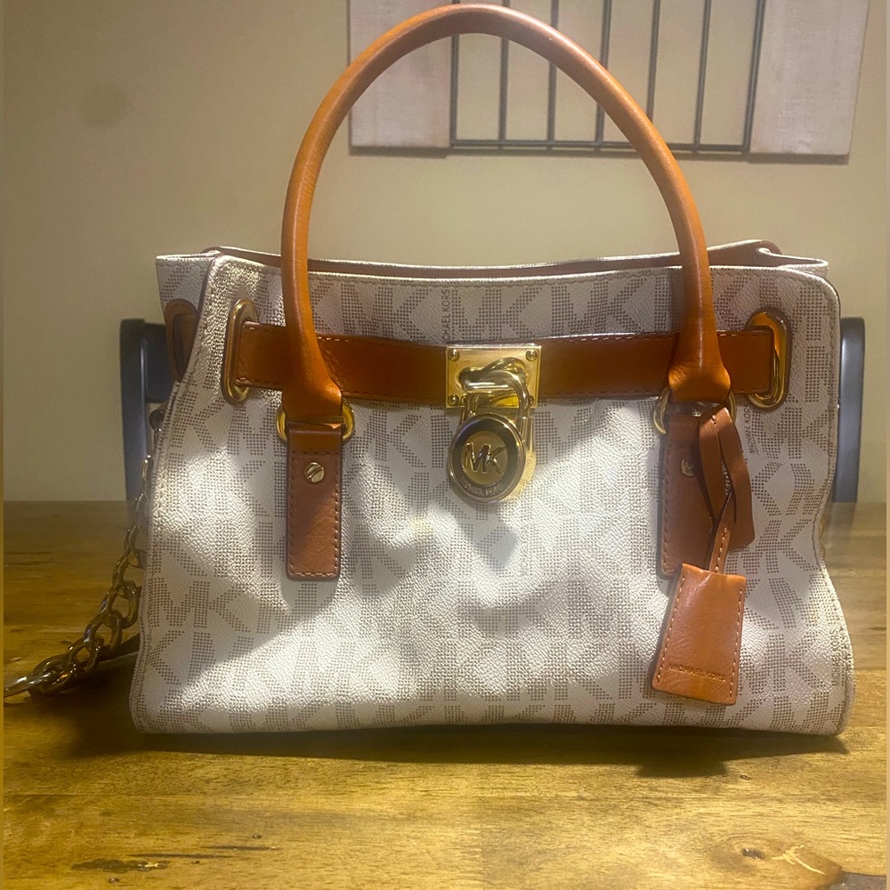 Michael Kors Purse White Signature